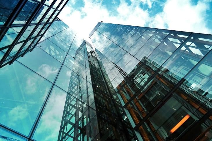 Exterior de despacho de abogados donde se asesora sobre la ley de segunda oportunidad para empresas